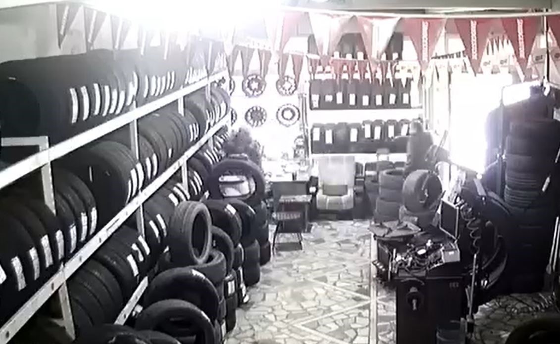 bayrampasada is yerine duzenlenen silahli saldiri kamerada 0 5GUYAn68