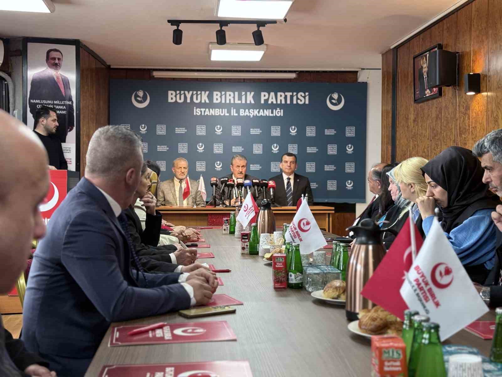 bbp genel baskani destici en cok uzerinde durdugum konulardan birisi bu sahipsiz saldirgan sokak 2ZQeL9dp