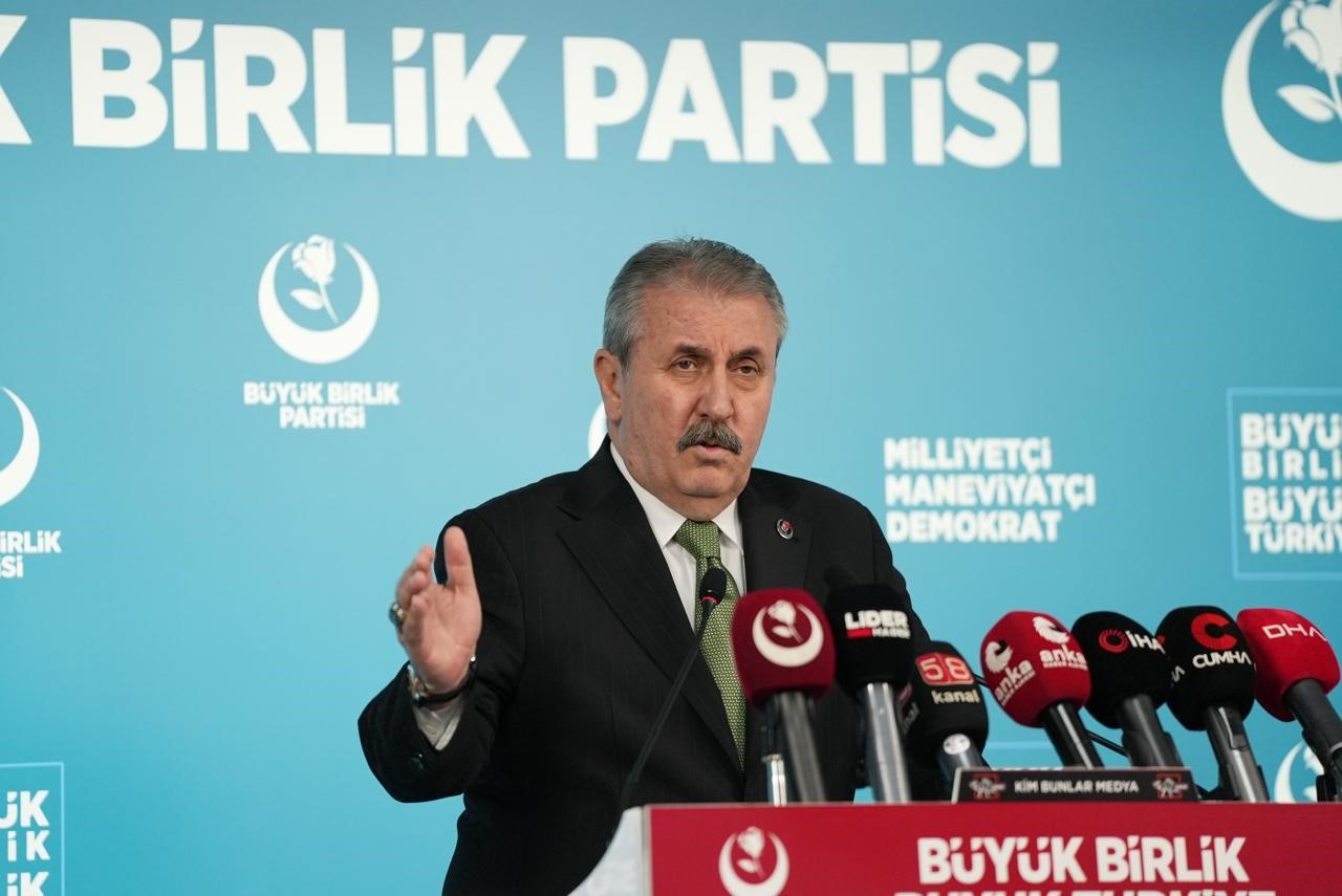 BBP Genel Başkanı Destici: "İşçi Bayramı, işçi bayramı olarak kutlansın" 8 bbp genel baskani destici isci bayrami isci bayrami olarak kutlansin 4 OzLu7gpP