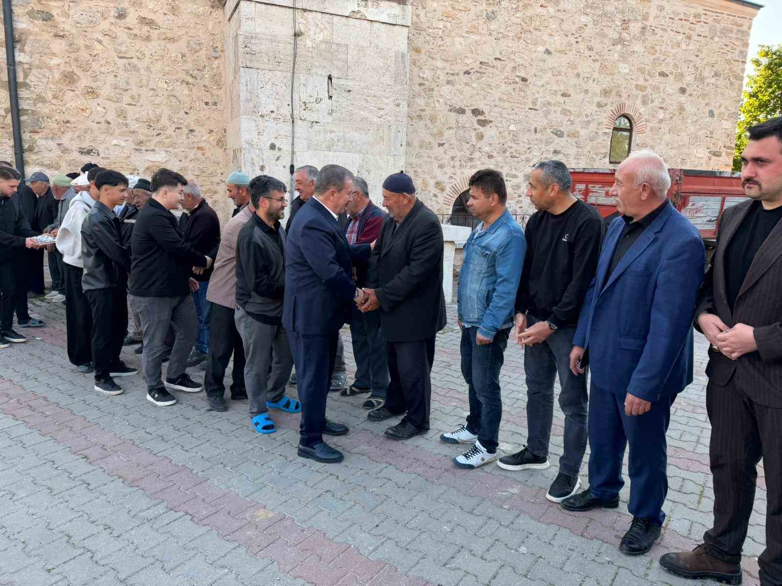 bbp genel baskani destici memleketinde vatandaslarla bayramlasti 3 vZKz8mOj