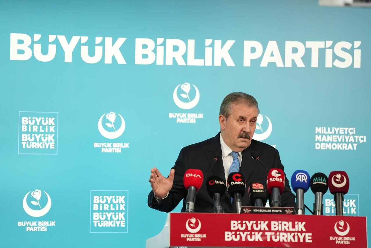 bbp genel baskani destici ne yapmis akin gurlek bahiscilerin ustune gitmis millet olarak tesekkur BNEfRk4T
