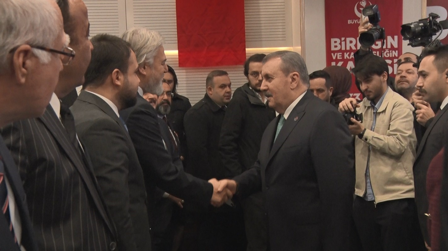 BBP Genel Başkanı Destici: "O saç örgüsü Bozkurt’un yelesidir, çakalın, sırtlanın oyuncağı olamaz" 6 bbp genel baskani destici o sac orgusu bozkurtun yelesidir cakalin sirtlanin oyuncagi olamaz 2