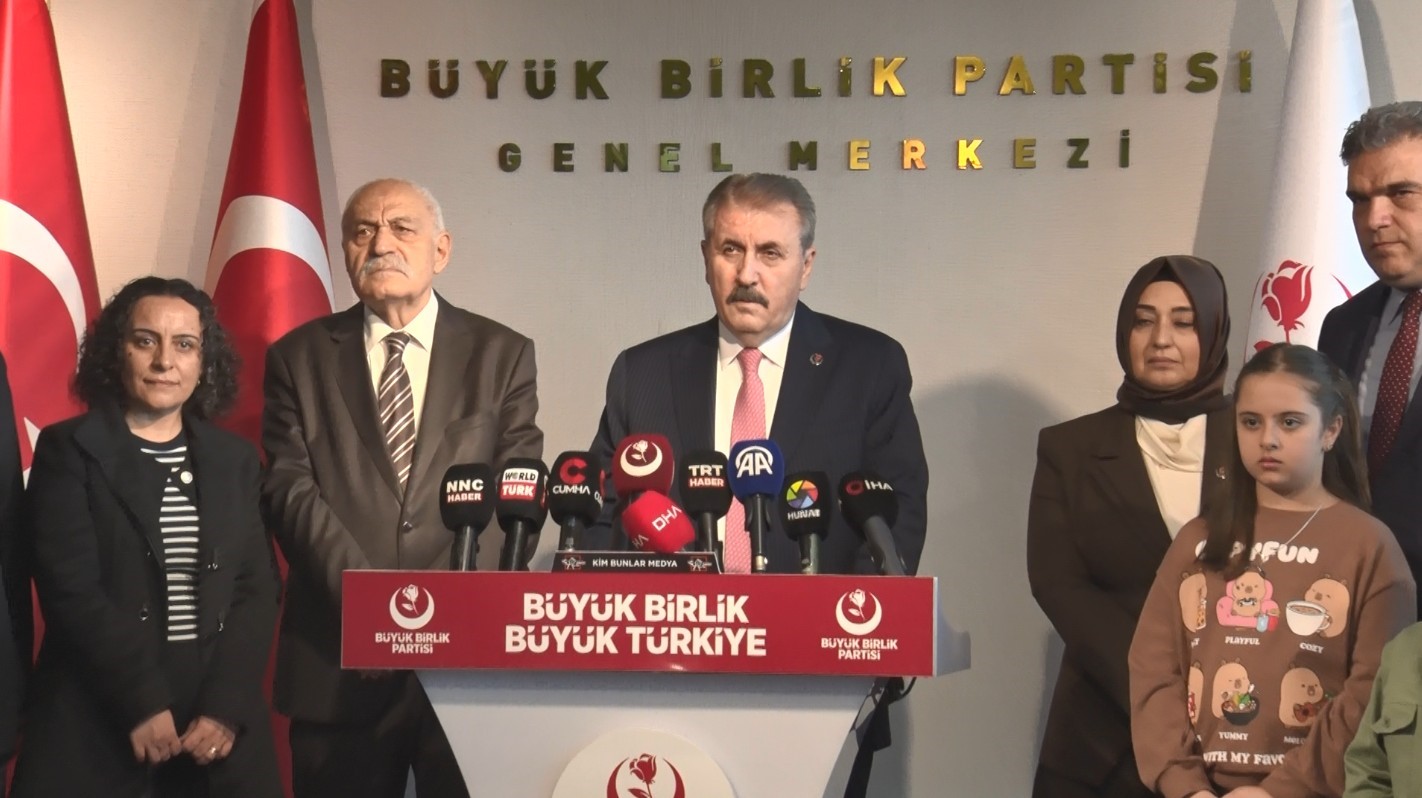bbp genel baskani destici partililer ve vatandaslar ile bayramlasti 0 b1Rg3izV