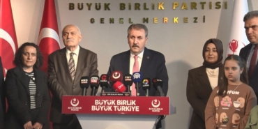 bbp-genel-baskani-destici-partililer-ve-vatandaslar-ile-bayramlasti-G4zp5xUd.jpg