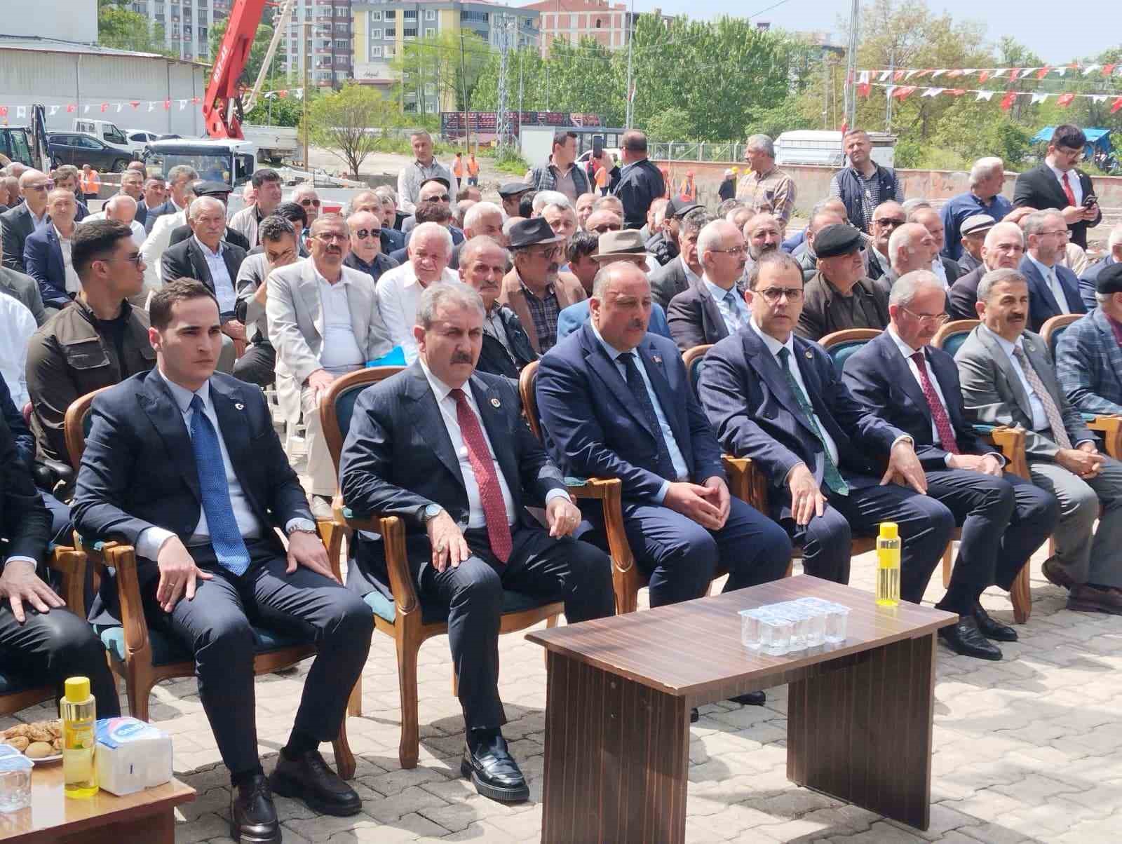 BBP Genel Başkanı Destici: "Terörsüz Türkiye istiyoruz ama şartsız olmalı" 6 bbp genel baskani destici terorsuz turkiye istiyoruz ama sartsiz olmali 2 KcJR5GD1