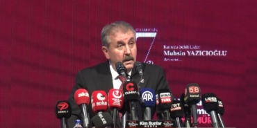 bbp-lideri-destici-muhsin-yazicioglu-bizim-sadece-genel-baskanimiz-degil-o-bizim-dava-arkadasimizdir-zK4VRAbY.jpg