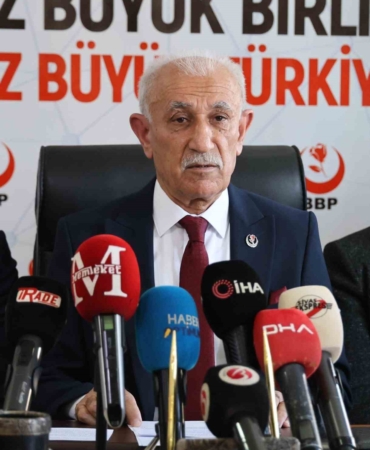 bbp-sivas-il-baskani-ahmet-polat-gecirdigi-kalp-krizi-sonucu-vefat-etti-djIF1inB.jpg