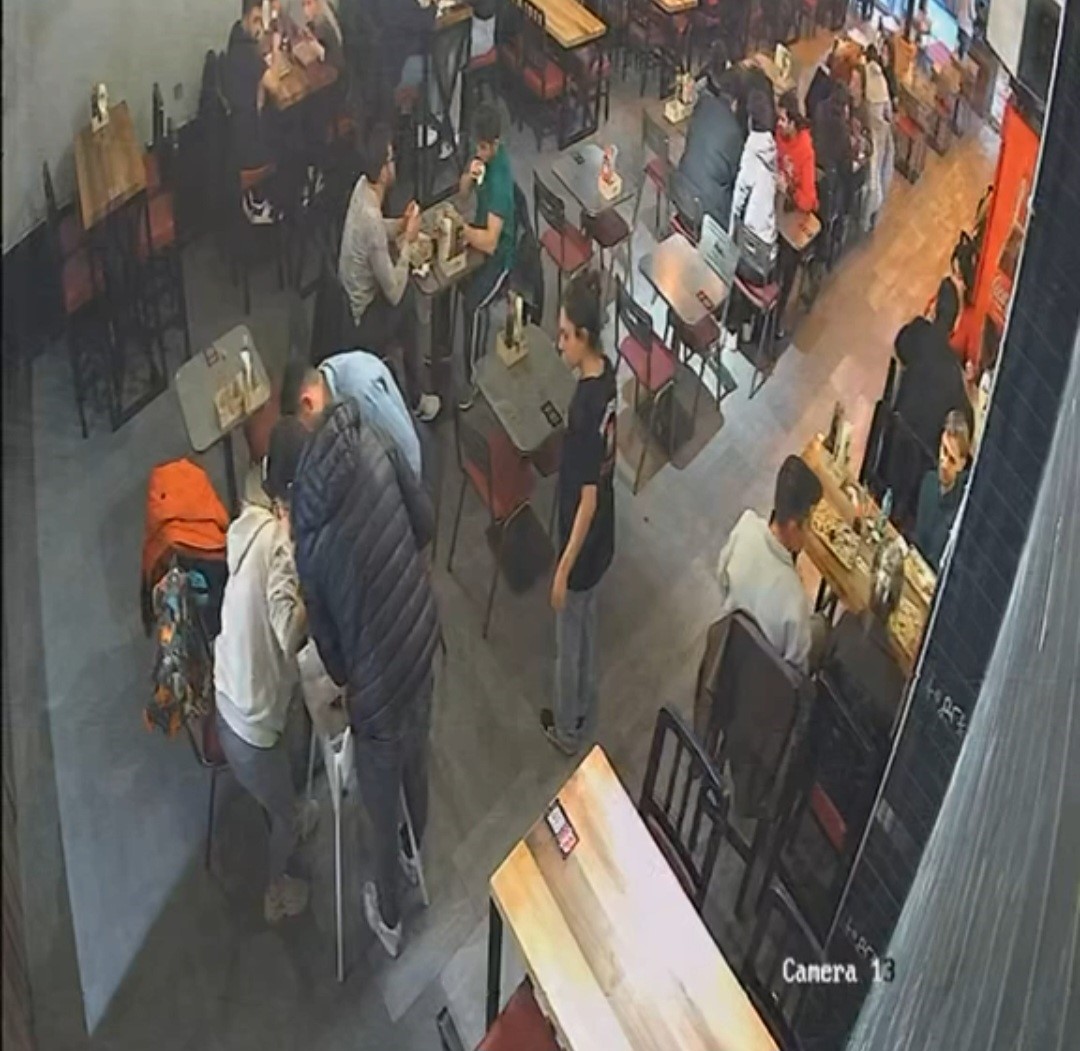 bebegi heimlich manevrasi ile kurtardi 0 HYOCcNAL