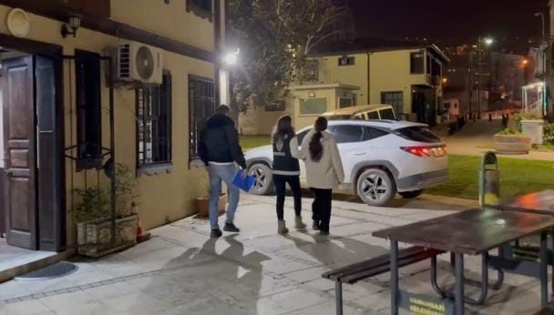 bebek arabasindaki cantayi calan sahis guven timlerince yakalandi 2 7SQpQIK9