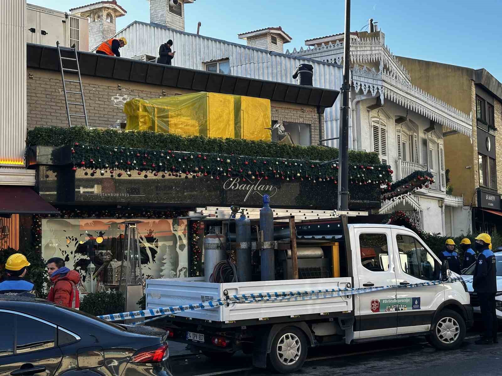 bebekteki baylan pastanesinin kacak eklentisi yikildi 0 N7OzJefs