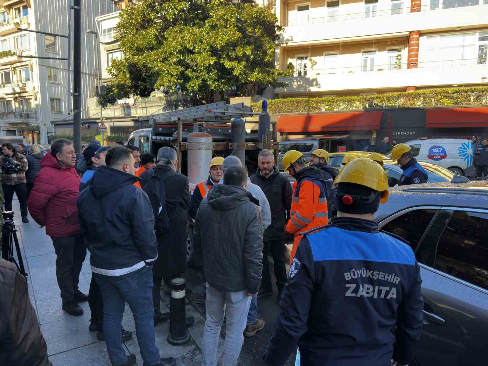 bebekteki baylan pastanesinin kacak eklentisi yikildi 2