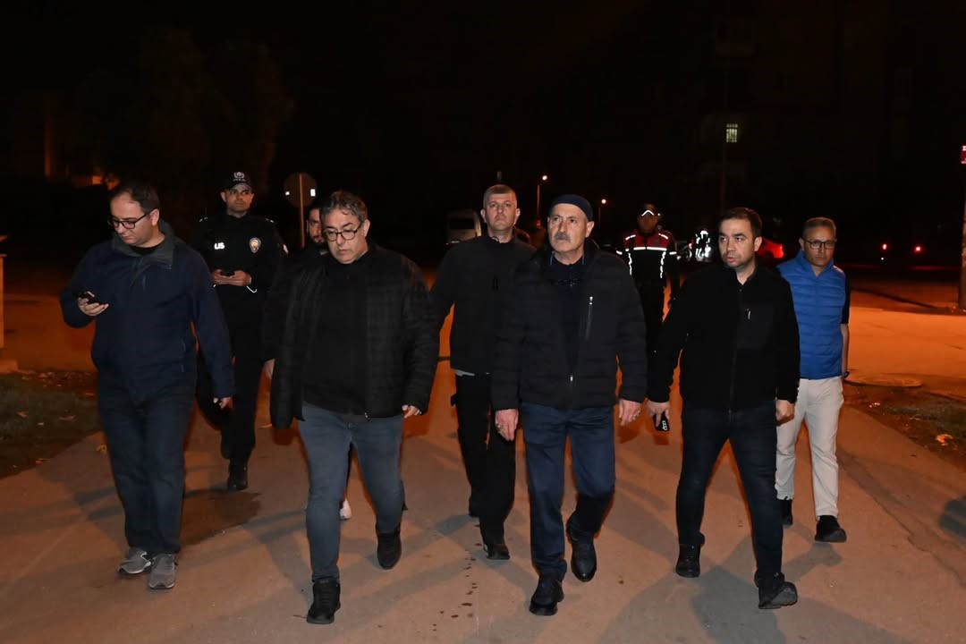 Bekçilerin ‘Dur’ ihtarına uymadı, denetim yapan il emniyet müdürüne yakalandı, ateş açılarak durduruldu 13 bekcilerin dur ihtarina uymadi denetim yapan il emniyet mudurune yakalandi ates acilarak durduruldu 9 YqeFEghW