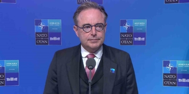 belcika-basbakani-de-wever-natonun-5-maddesi-bir-ulkenin-saldirisina-ortak-olmayi-zorunlu-kilmaz-U5q4NpFM.jpg