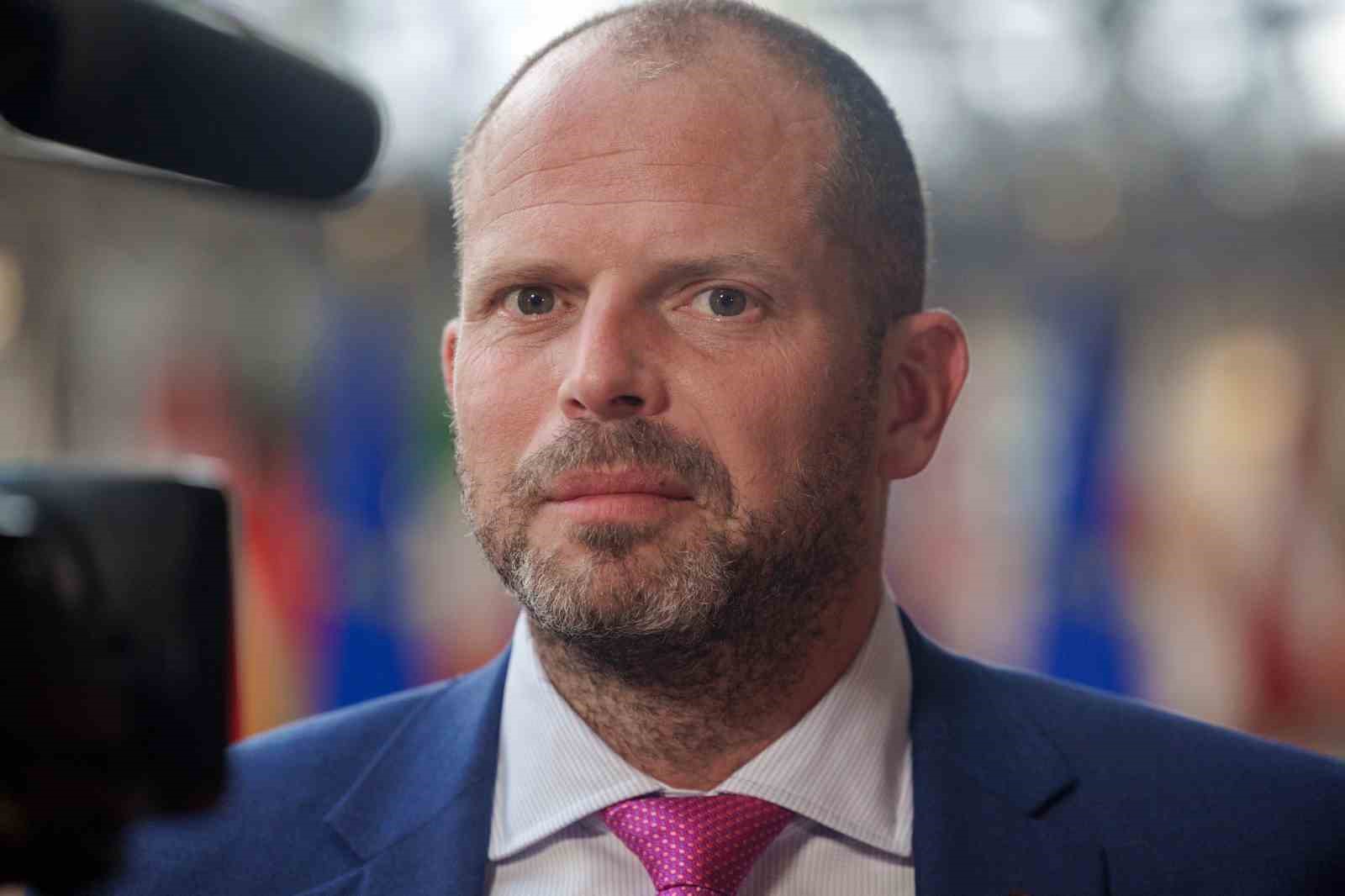 belcikada askeri us uzerinde tanimlanamayan dronlar tespit edildi 0 vugjAF9c