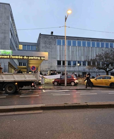 belcikada-grevin-ucuncu-gununde-hayat-durdu-b6JhiTQd.jpg