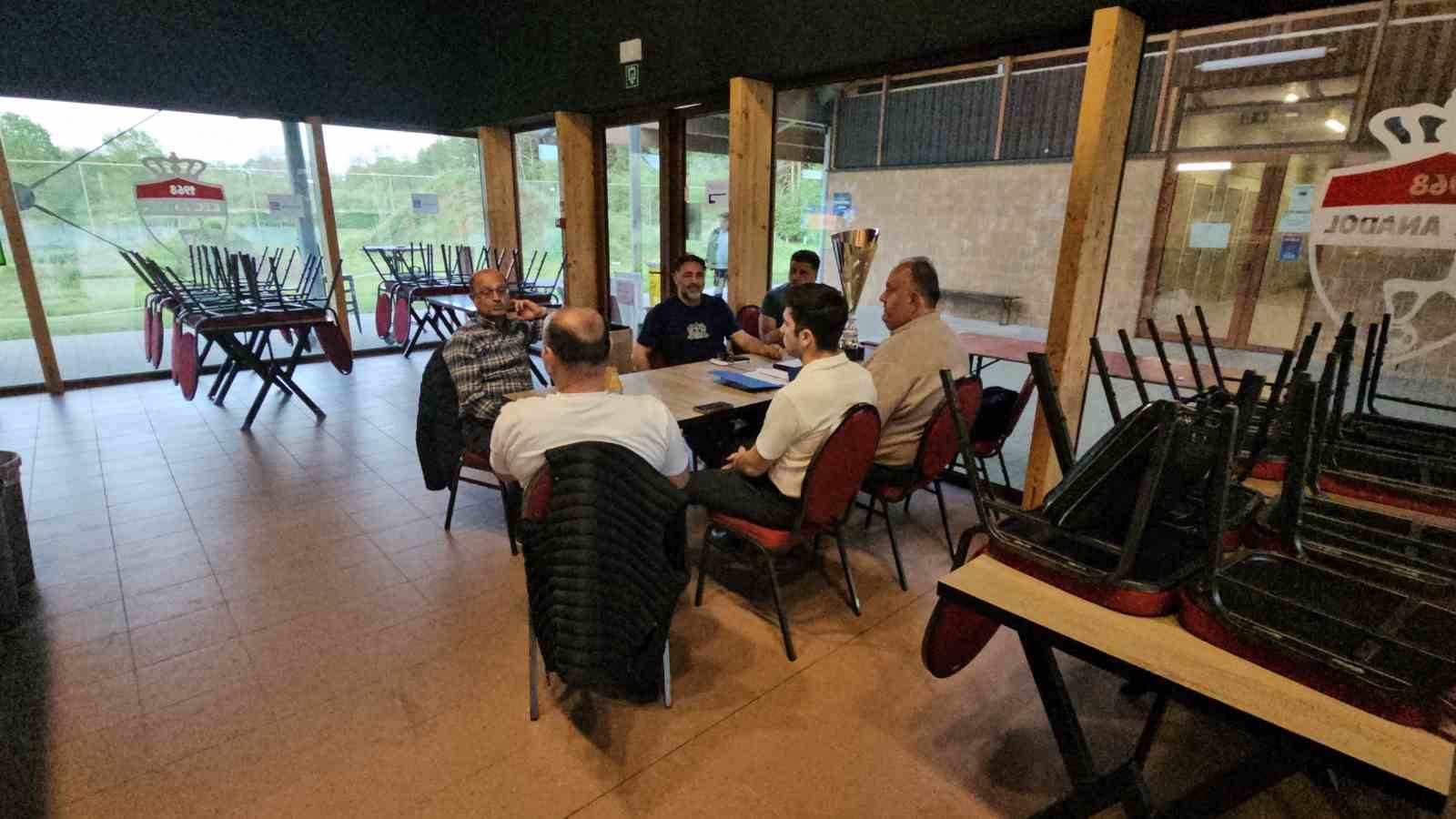 belcikada sampiyon olan turk takiminin yoneticileri duygularini paylasti 0 kFPwJuBr