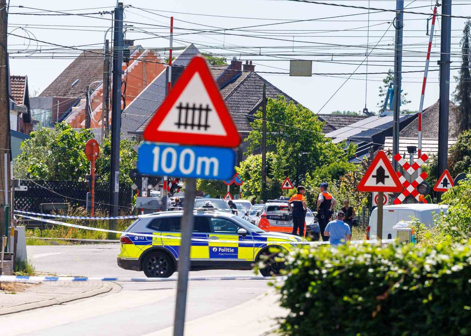 Belçika’da trenle okul otobüsü çarpıştı: 4 ölü 6 belcikada trenle okul otobusu carpisti 4 olu 2 J7nFNiPW