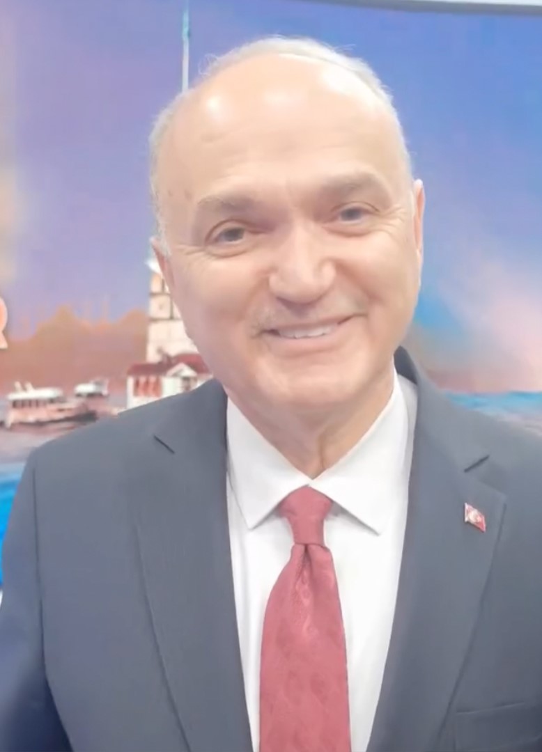 belediye baskanlarinin sosyal medyada atismasi gundem oldu 3 J9SBKEd6