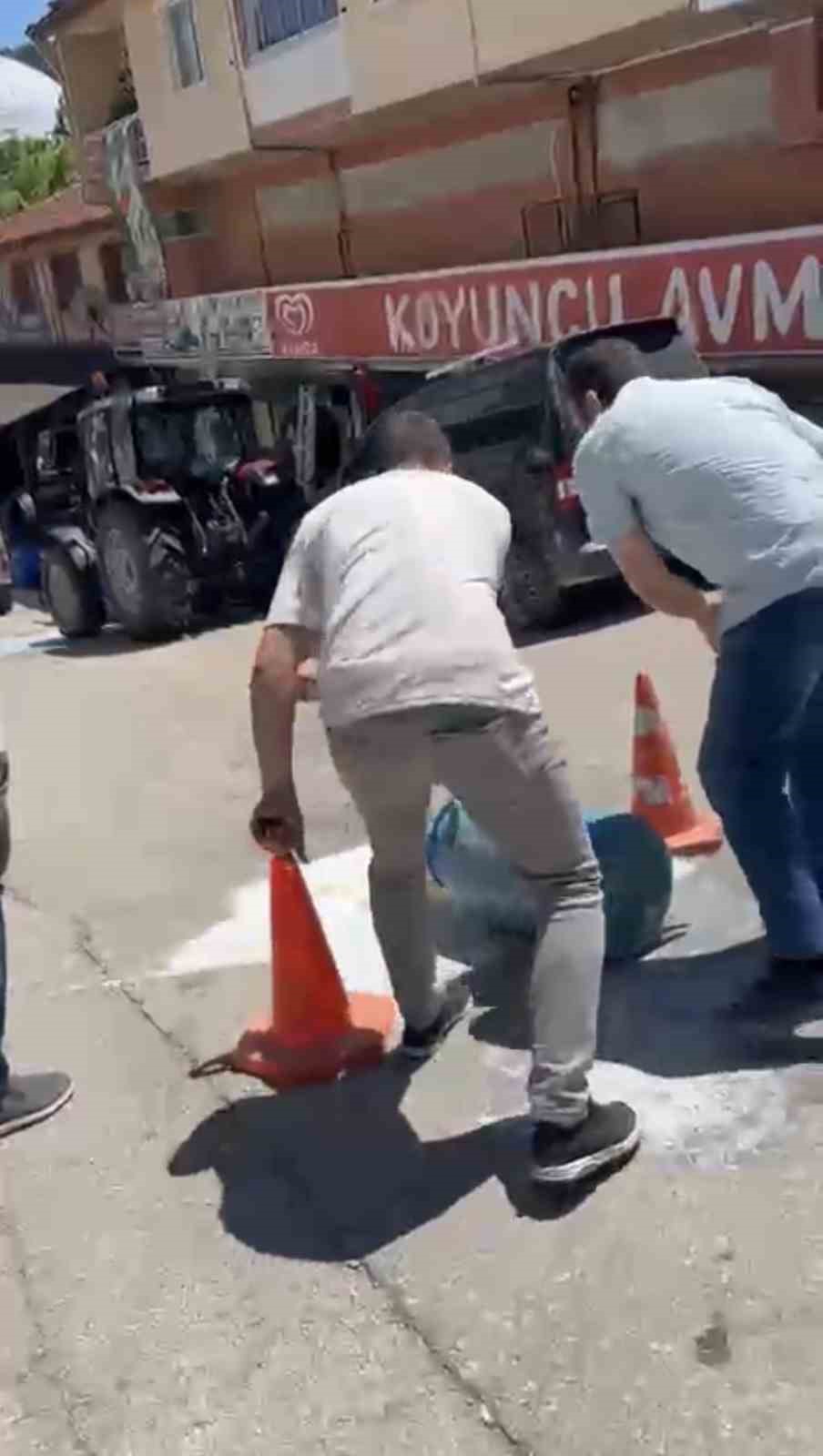 belediye onune sut dokme eyleminin ardindaki gercek ortaya cikti 1