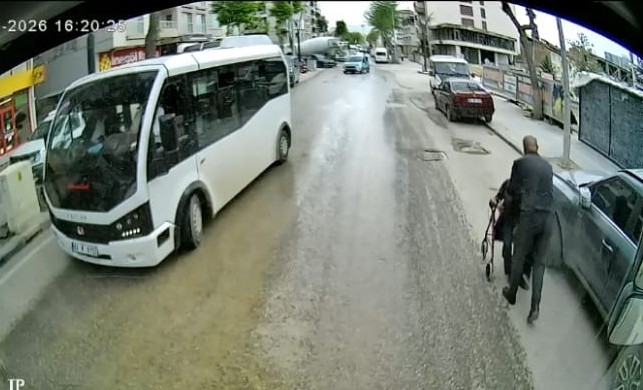 belediye otobusu soforunun duyarliligi takdir topladi 1 nkkSmlIS