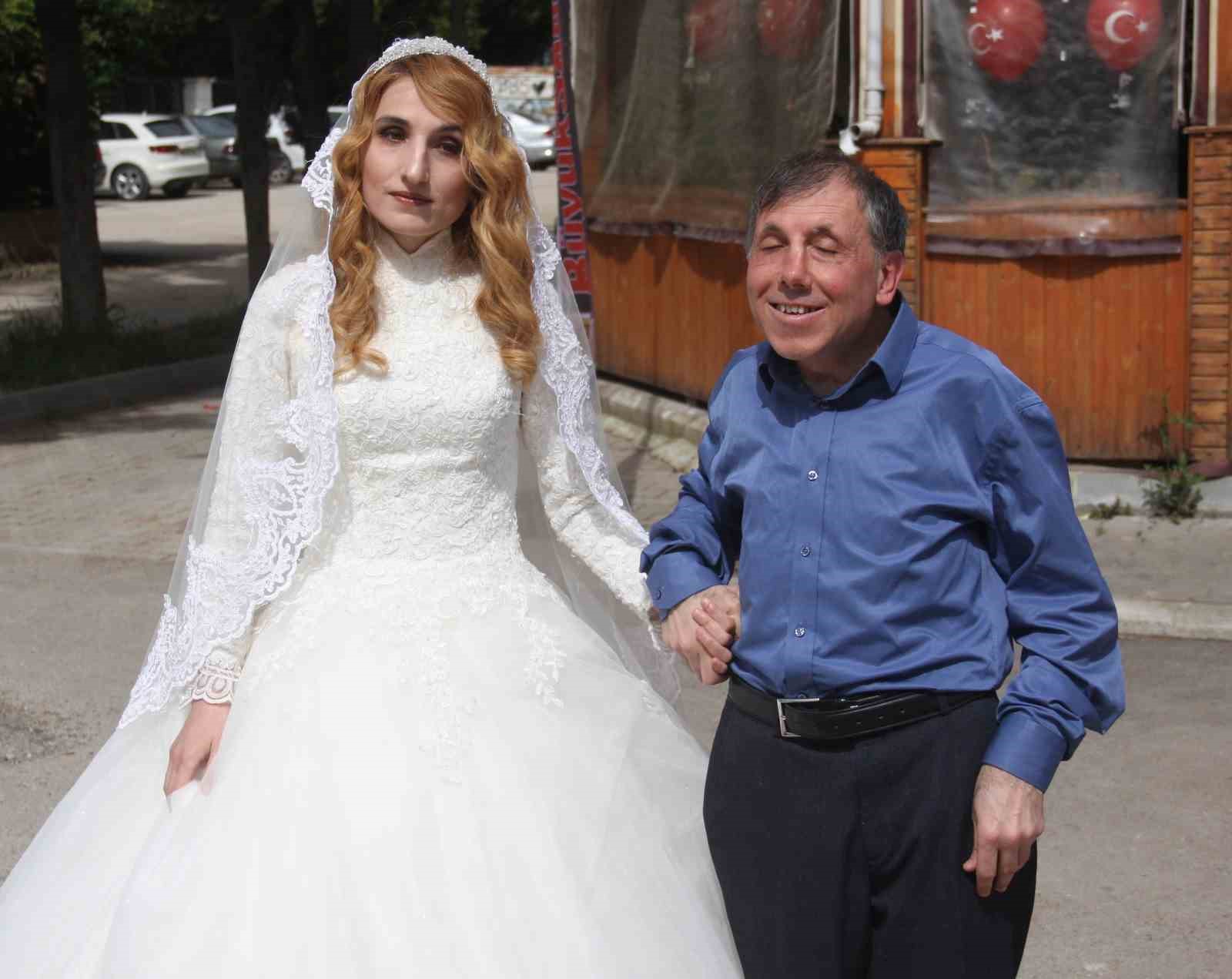 belediye otobusunun carptigi gorme engelli ogretmen cift agir yaralandi 0 vqBepiYr