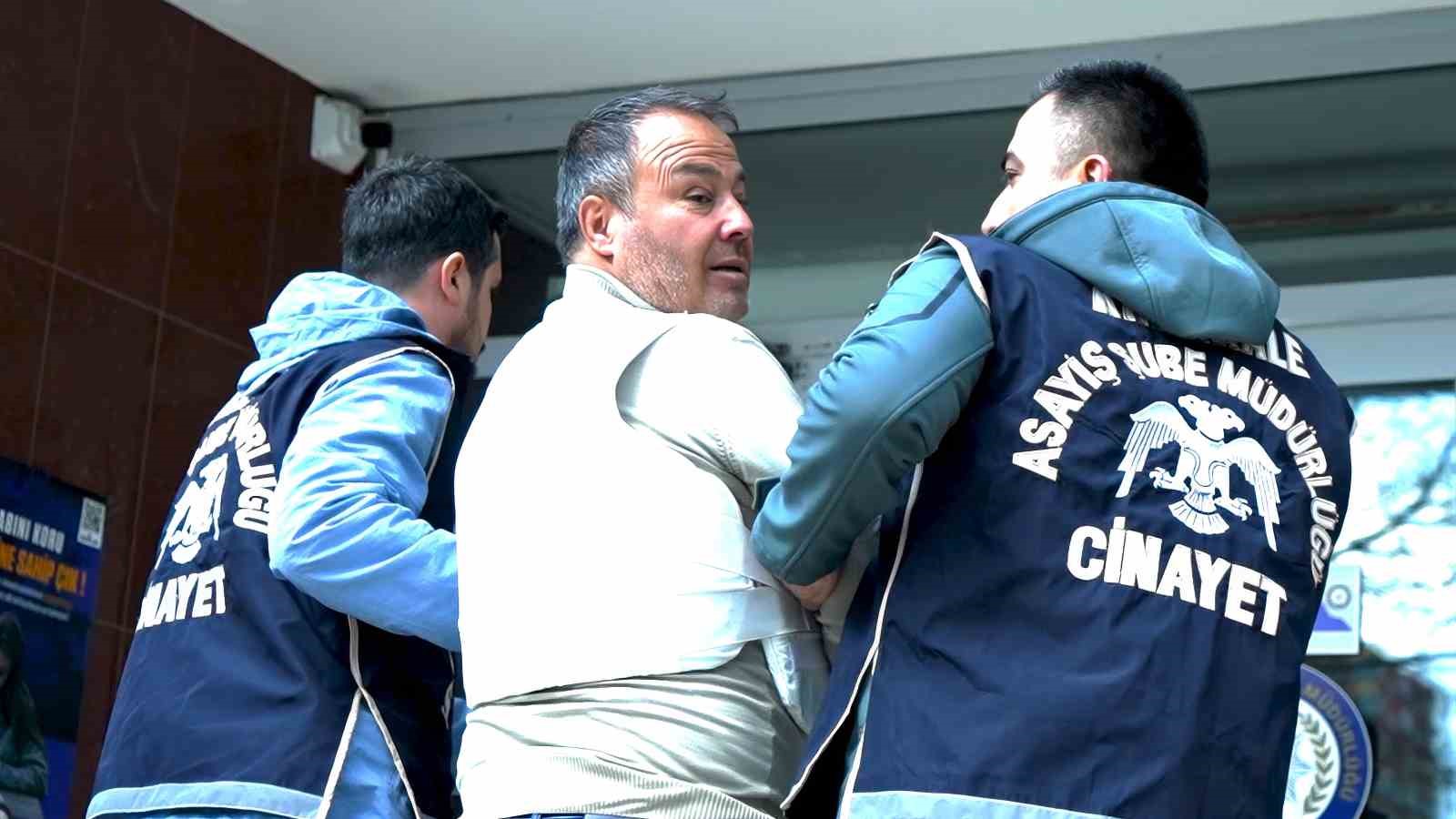 Belediye personelini öldürmüştü, cinayet zanlısının ilk sözü: "Bana iftira attı" 4 belediye personelini oldurmustu cinayet zanlisinin ilk sozu bana iftira atti 0 DDuFJnBp