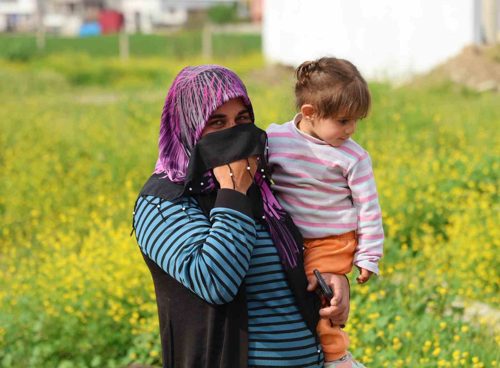 belediye yolu yapmadi engelli evladiyla perisan oldu 3