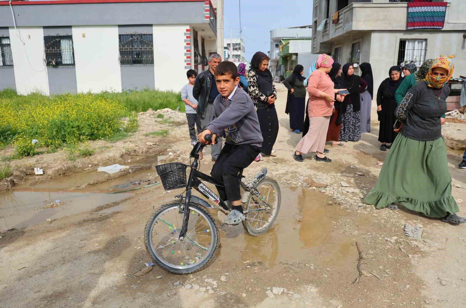 belediye yolu yapmadi engelli evladiyla perisan oldu 4 v4eUIjvX