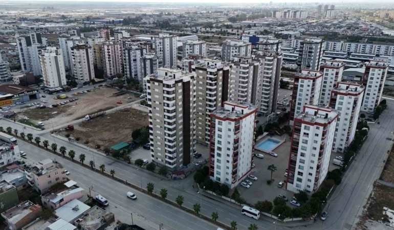 belediyelerden-gecmeyen-projeler-insaat-maliyetlerini-arttiriyor-WKbQhwOm.jpg