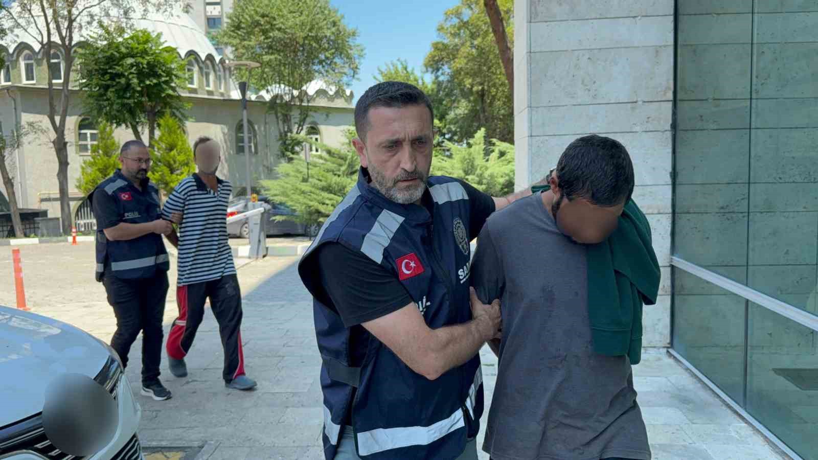 belediyenin 32 mazgalini calip hurdaciya sattilar 0 vppfB4Fq