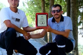 Telef olan caretta caretta halk plajına vurdu 2 thumbnail