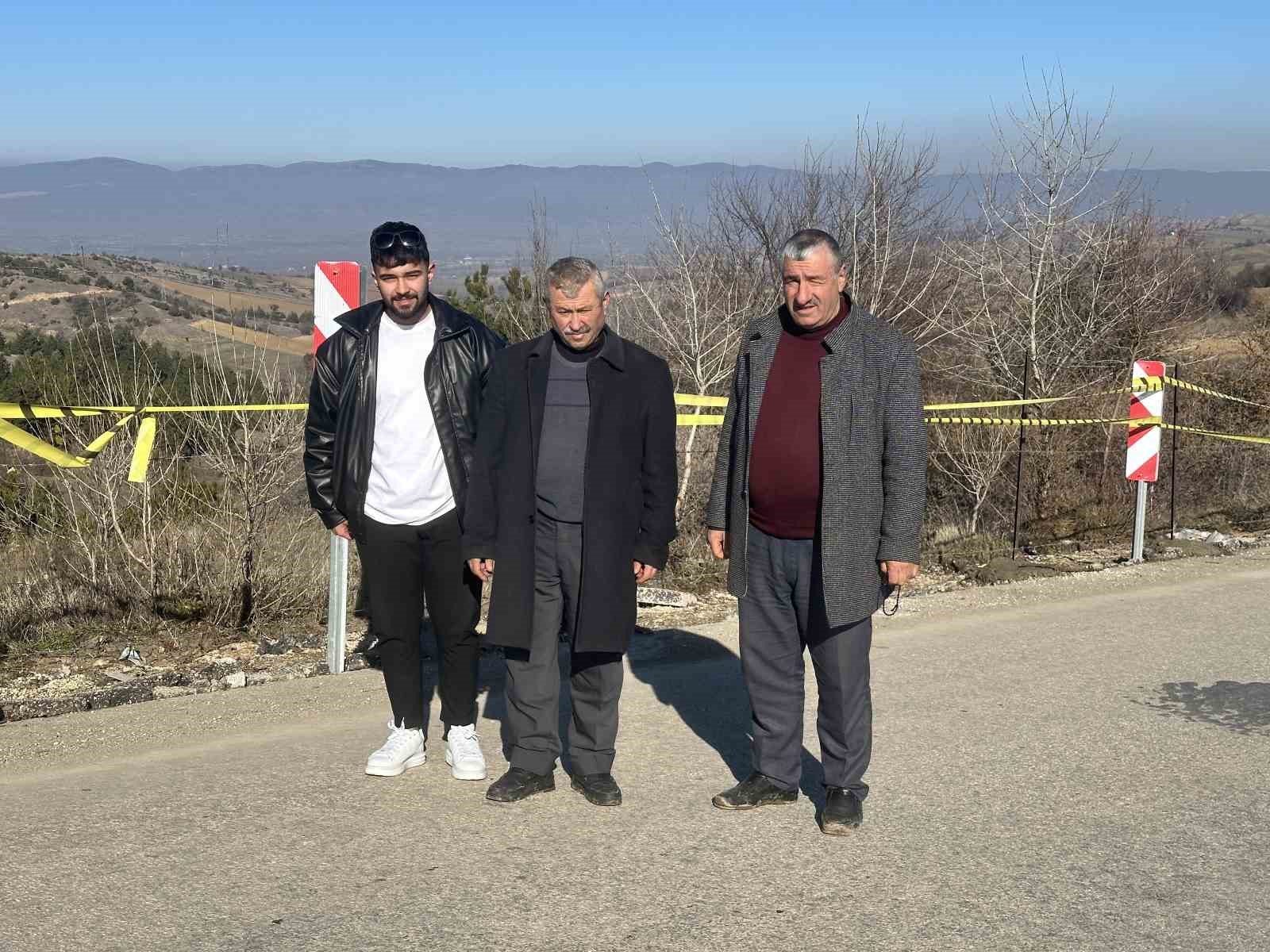 benim arazim dedi koy yolunu kestirdi 1