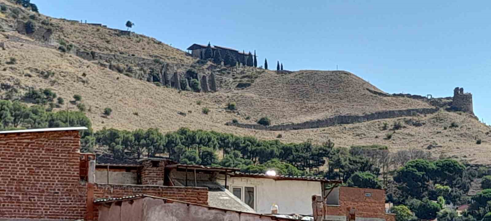 Bergama’nın 220 yıllık tarihi şapeli satışa çıkarıldı 5 bergamanin 220 yillik tarihi sapeli satisa cikarildi 1 tDM8r4jF