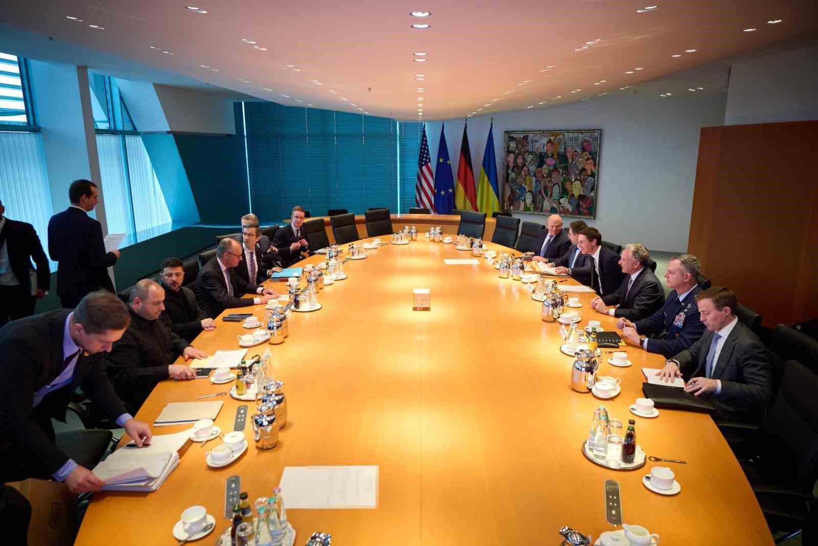 berlinde 5 saat suren abd ukrayna arasindaki gorusmeden sonuc cikmadi 6 ZNHwn4sc