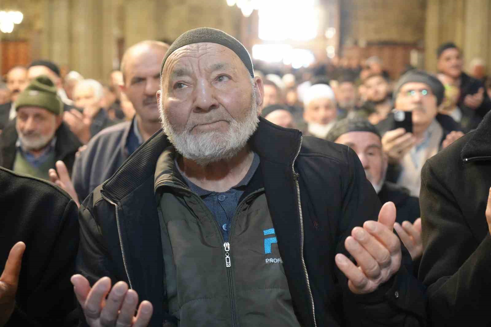 bes asirlik 1001 hatim geleneginin duasi gerceklestirildi 11 CuHWqCG3