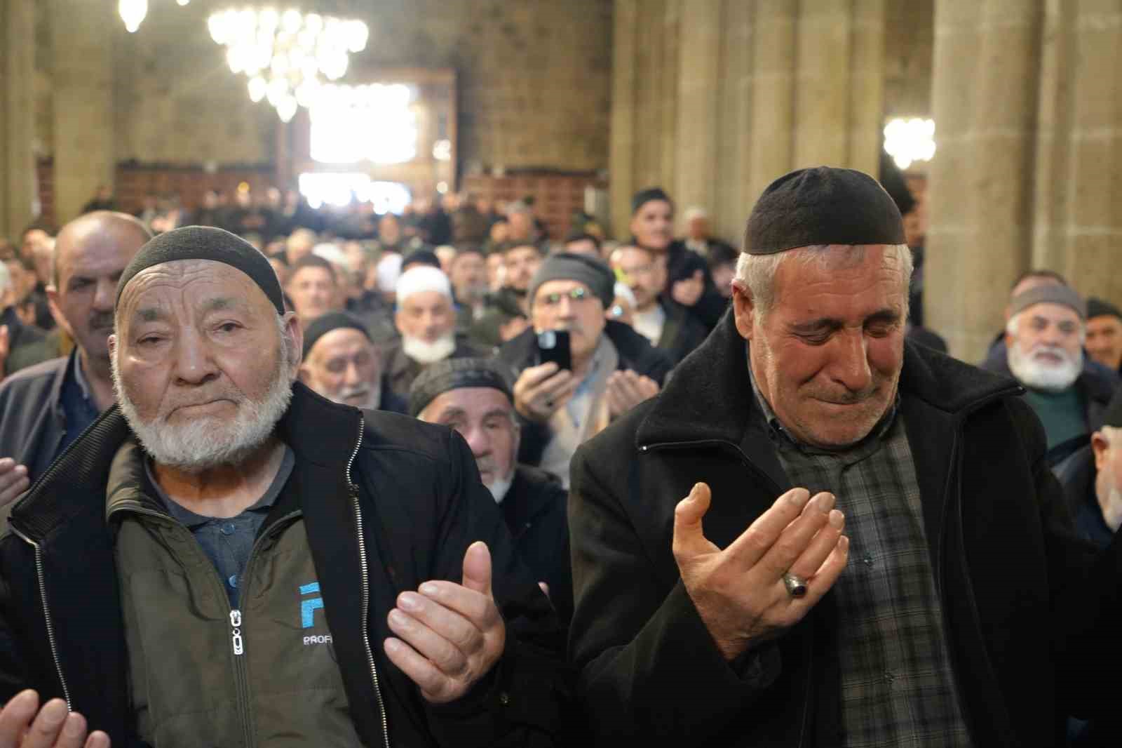 bes asirlik 1001 hatim geleneginin duasi gerceklestirildi 9 md31tO3M
