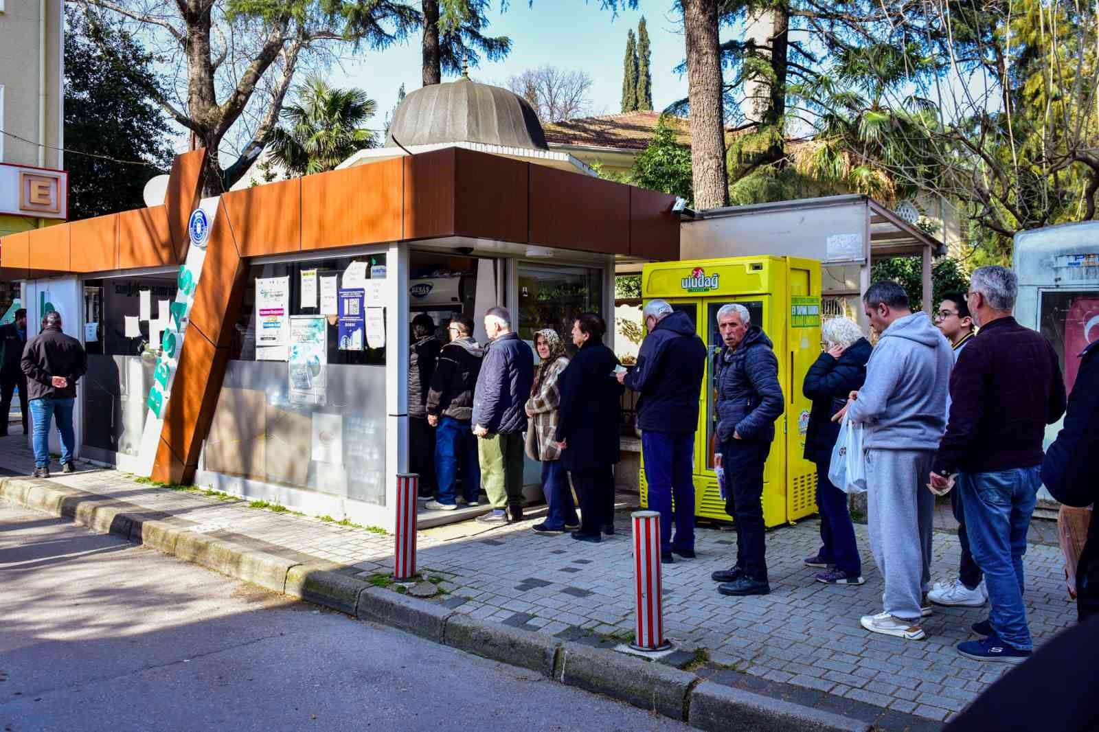 besasin ramazan pidesine yogun ilgi 0 Vzyipcdp
