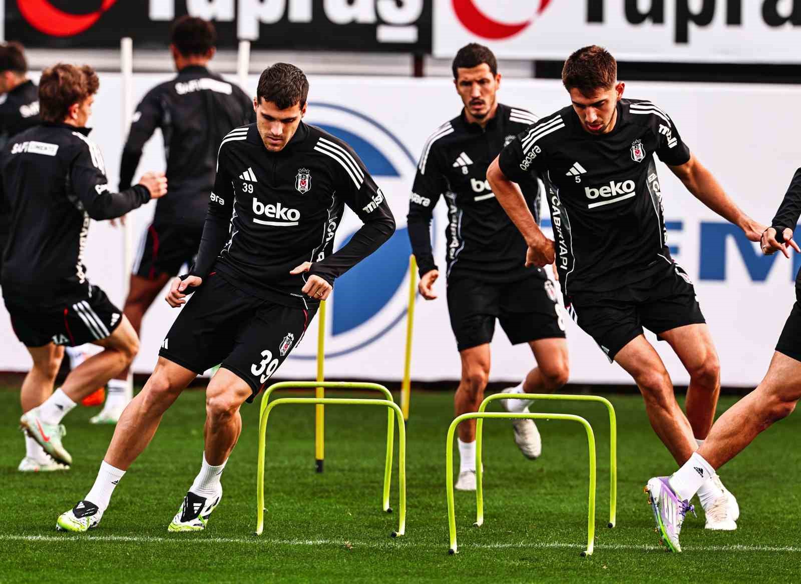 besiktas 3 futbolcusundan eksik calisti 2 My6RnDZX