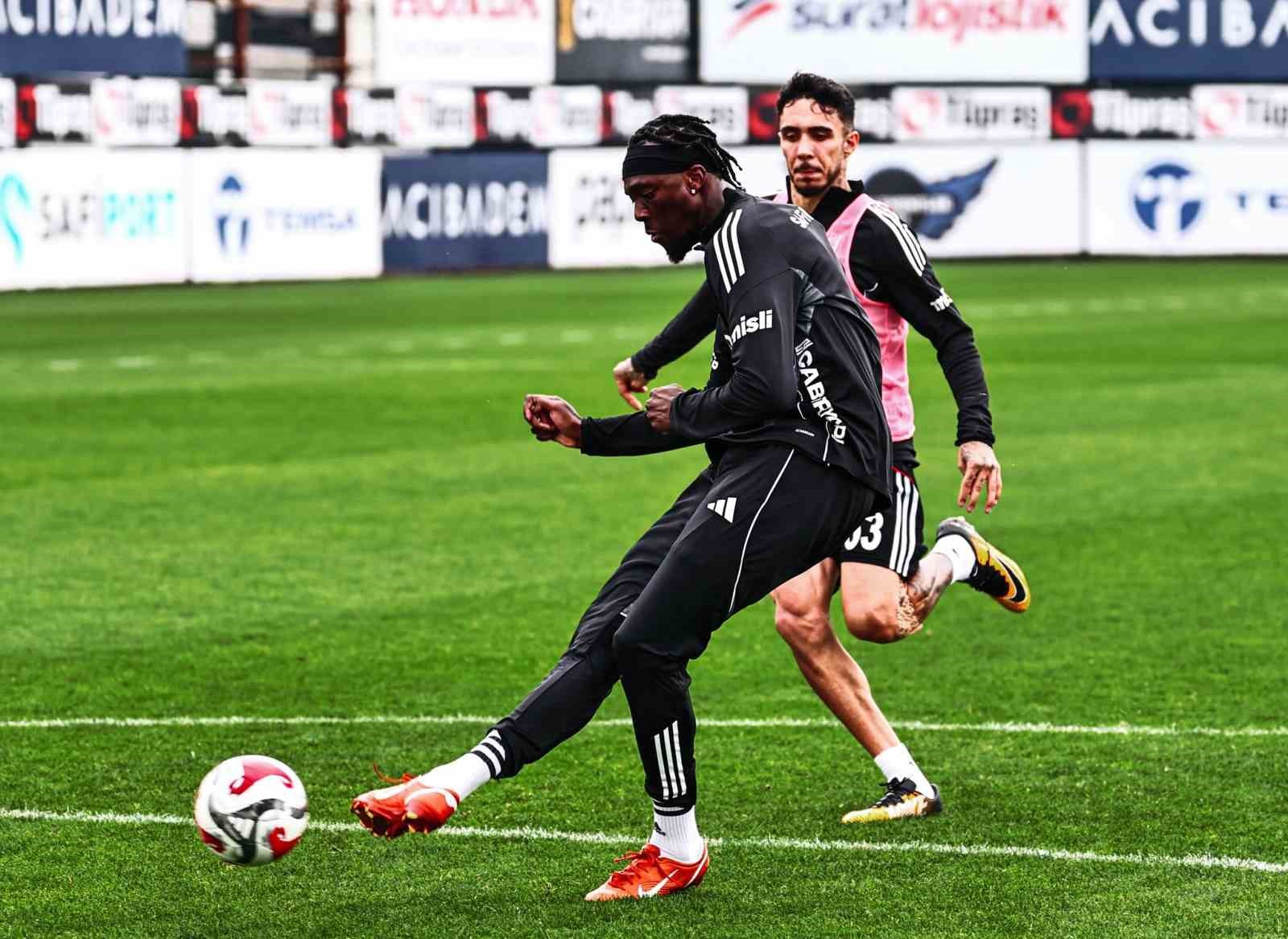 besiktas 3 futbolcusundan eksik calisti 3 hUIy4P4e