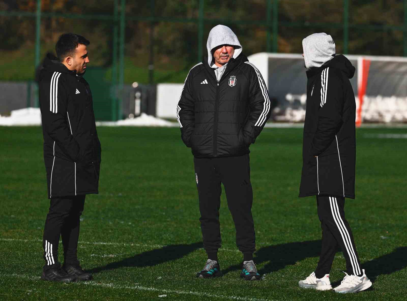 besiktas antalya kampi oncesi son idmanini istanbulda yapti 1 NIDOP5GY