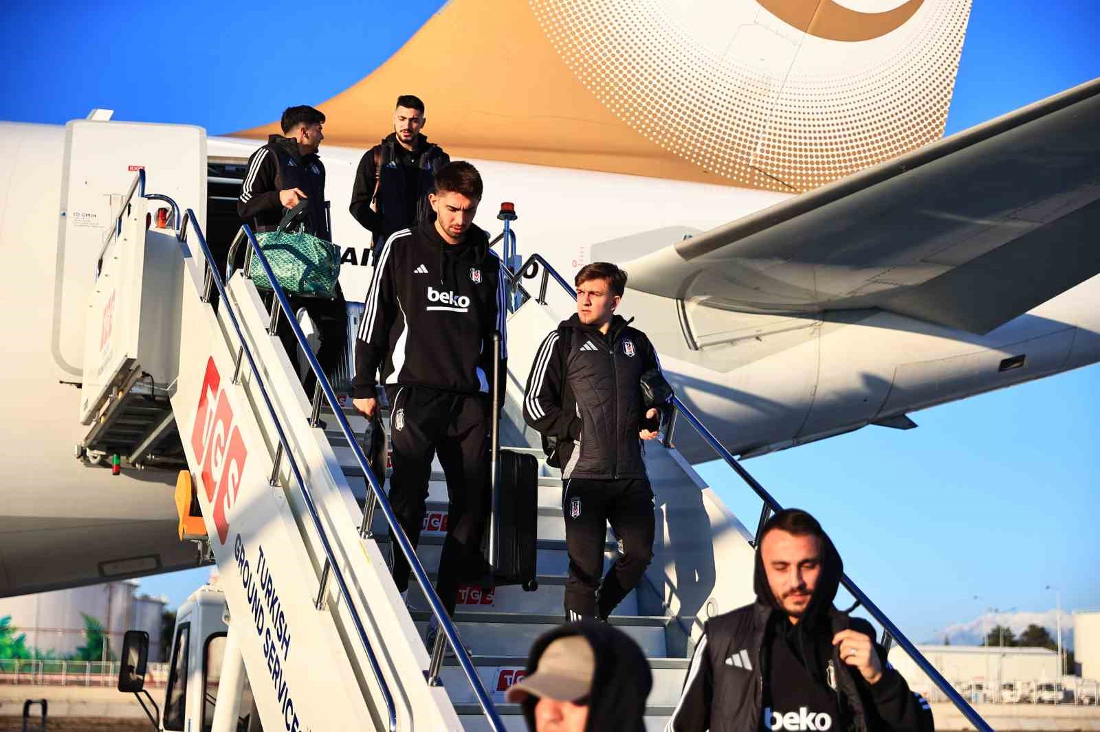 besiktas antalyada 0 CBrIWfRe