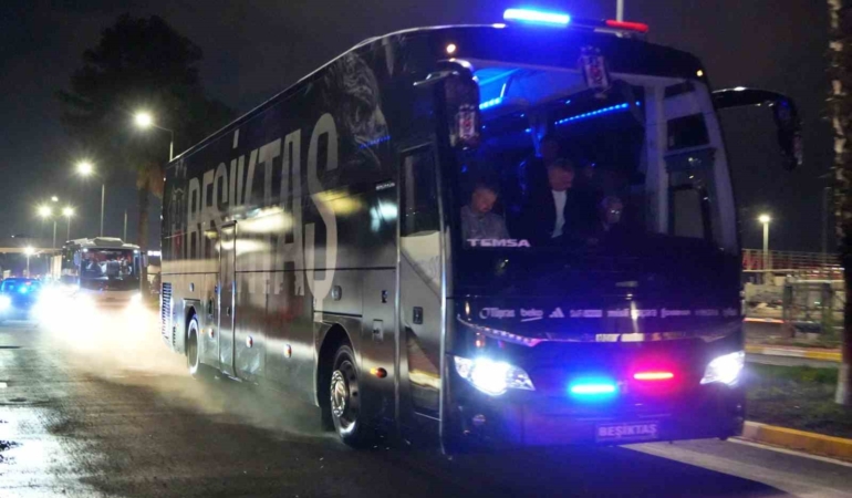besiktas-antalyada-HwEVvgSK.jpg