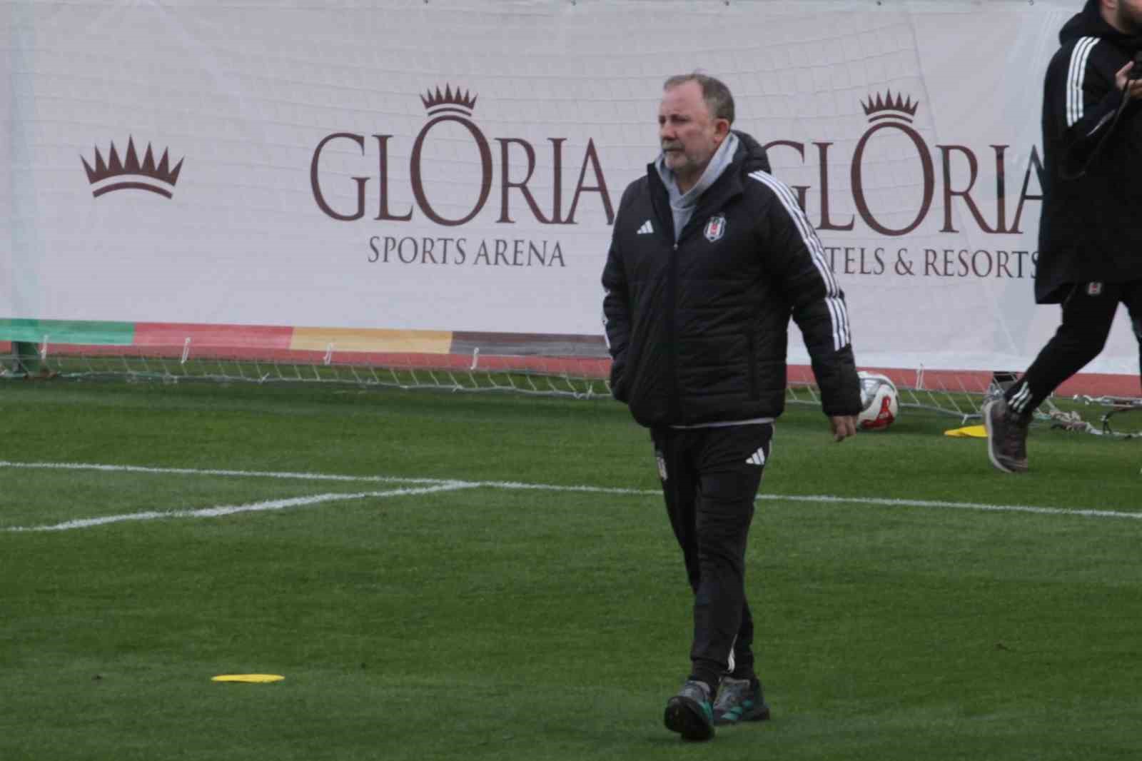 besiktas antalyadaki kampinda hazirliklarini surduruyor 2 eS9NgltC