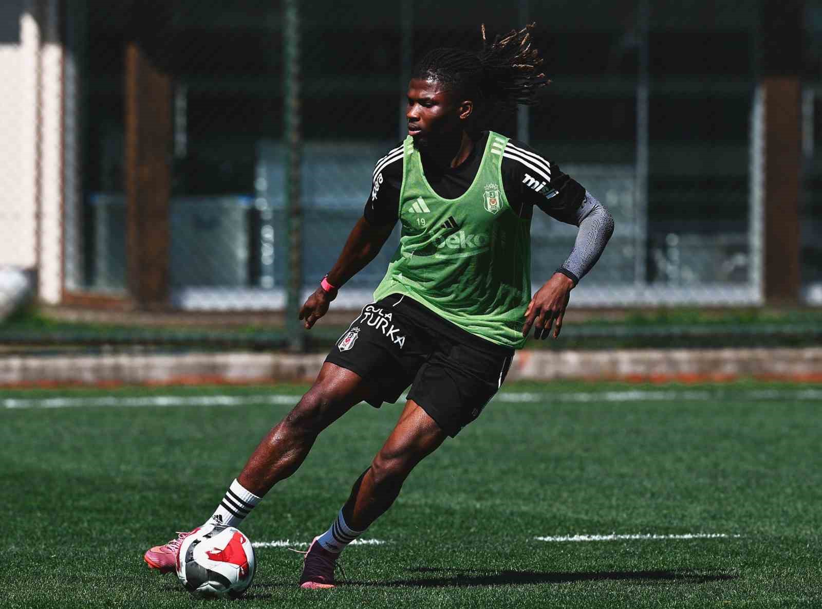 besiktas antalyaspor maci hazirliklarina basladi 3 yG34qFBH