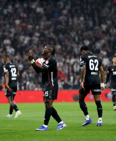besiktas-bu-sezon-yine-hayal-kirikligi-yasadi-WYnxelkr.jpg