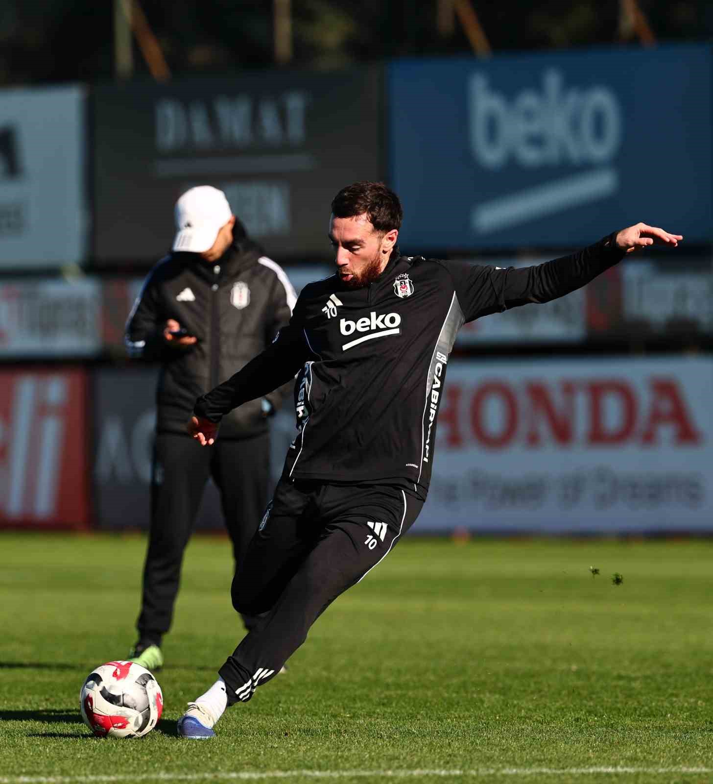 besiktas caykur rizespor maci hazirliklarini surdurdu 4