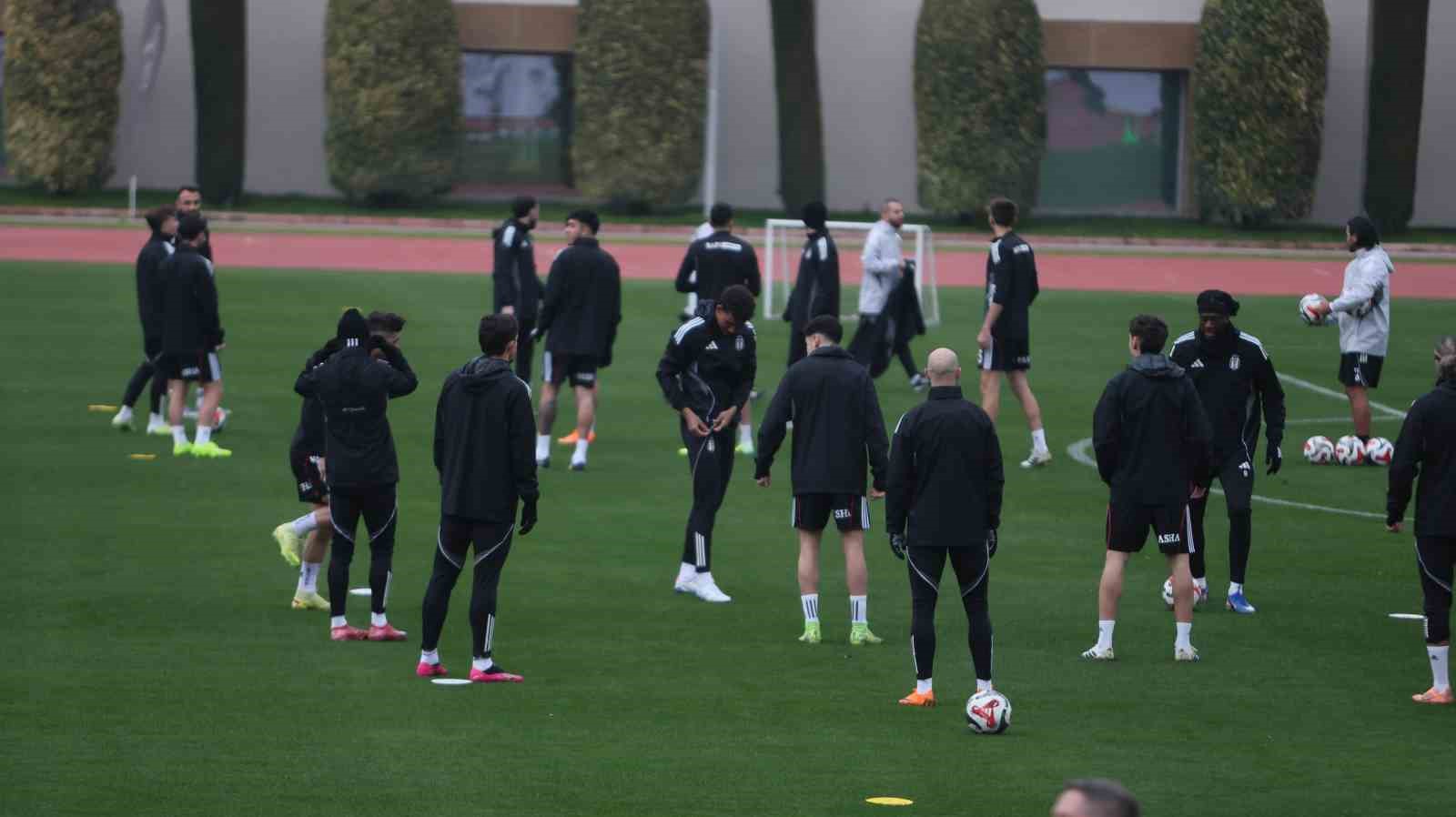 besiktas devre arasi calismalarini antalyada surduruyor 1 bK3iFN5b