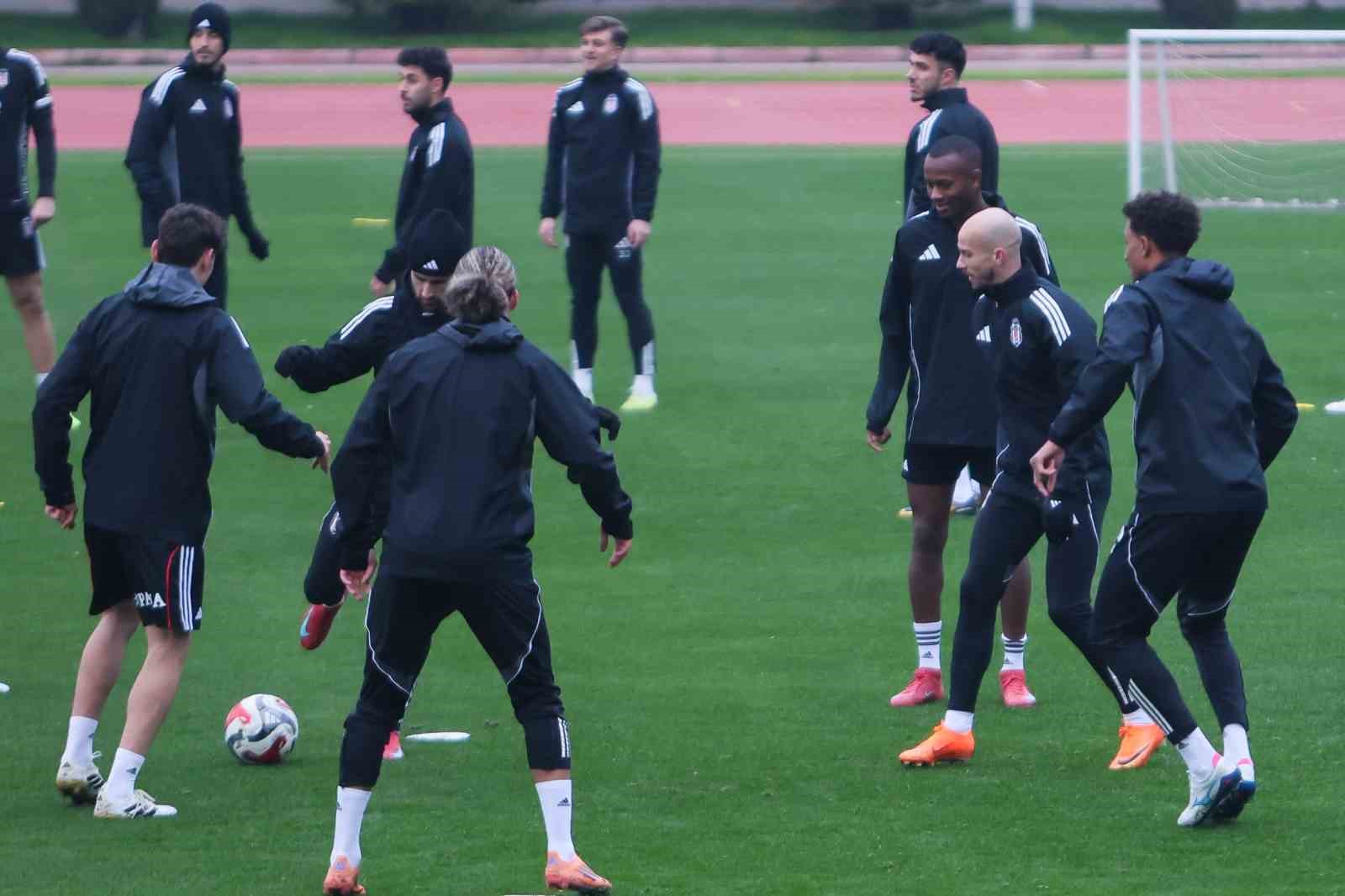 besiktas devre arasi calismalarini antalyada surduruyor 10 RcIdYzOZ