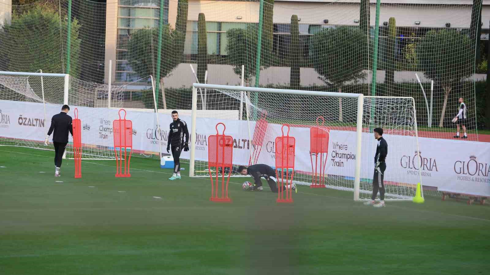 besiktas devre arasi calismalarini antalyada surduruyor 5 PRpCgawa