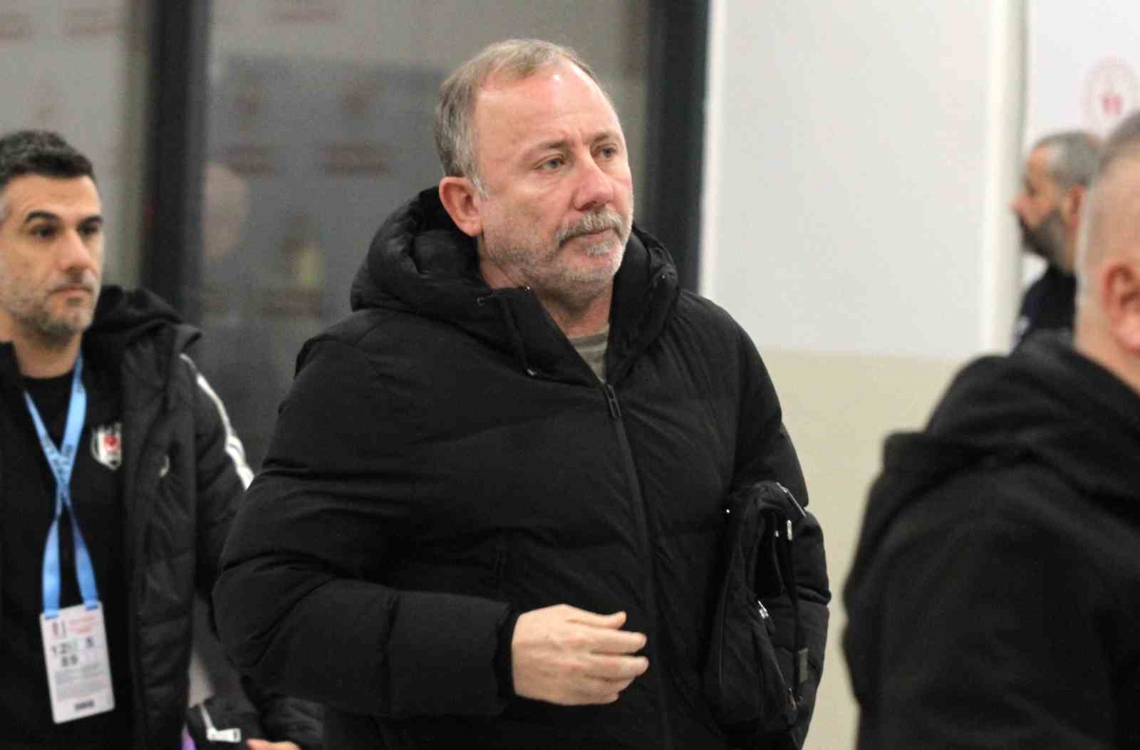 besiktas eryaman stadinda 0